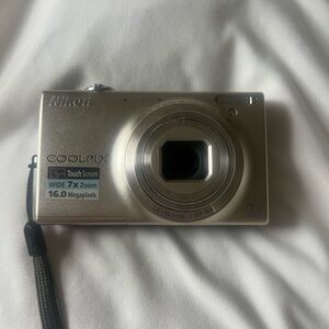 Nikon Coolpix s6100